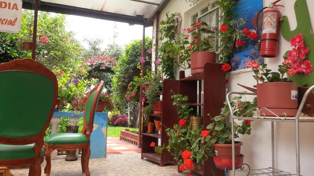 Hostal El Parque Tababela Exteriér fotografie