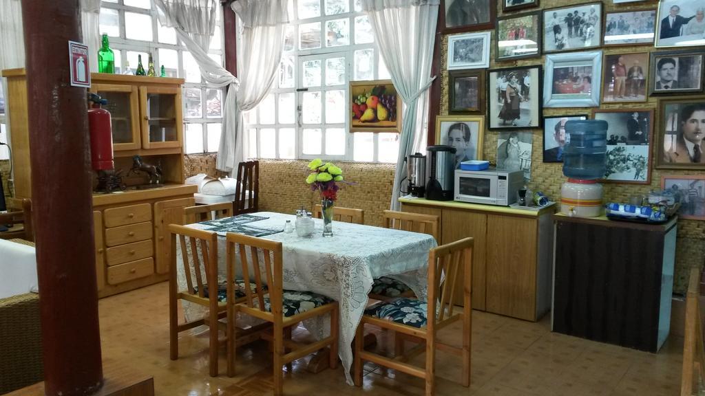 Hostal El Parque Tababela Exteriér fotografie